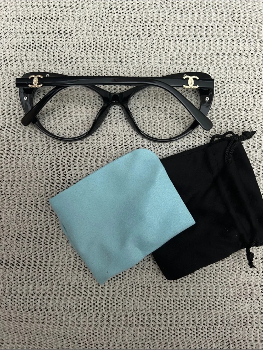 Black and Gold Cat-Eye Women's Eyeglasses-Fashion Size: 54▪️18-148